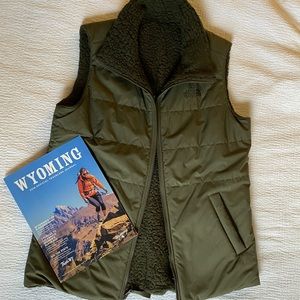 The North Face Reversible Sherpa Vest
